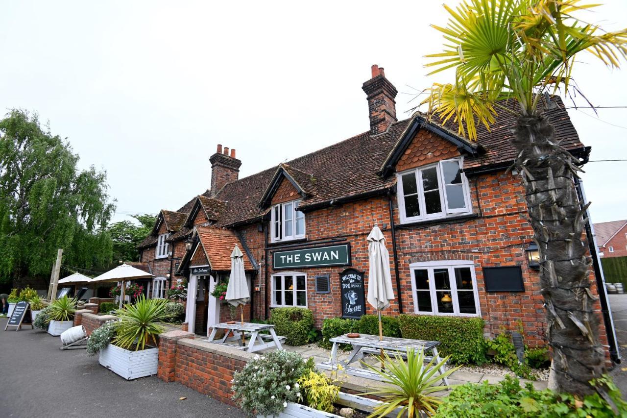 Swan, Thatcham By Marston'S Inns 외부 사진