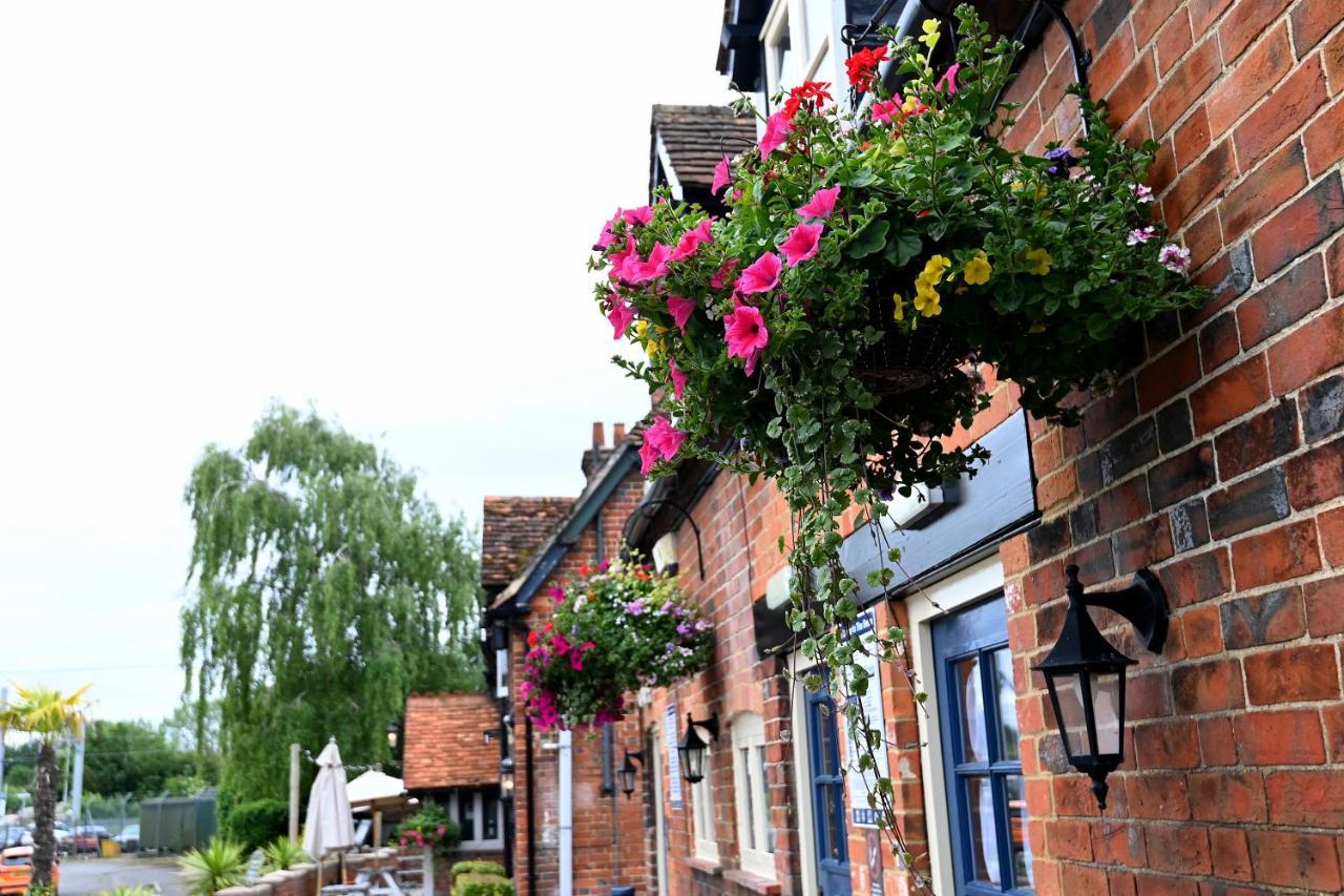 Swan, Thatcham By Marston'S Inns 외부 사진