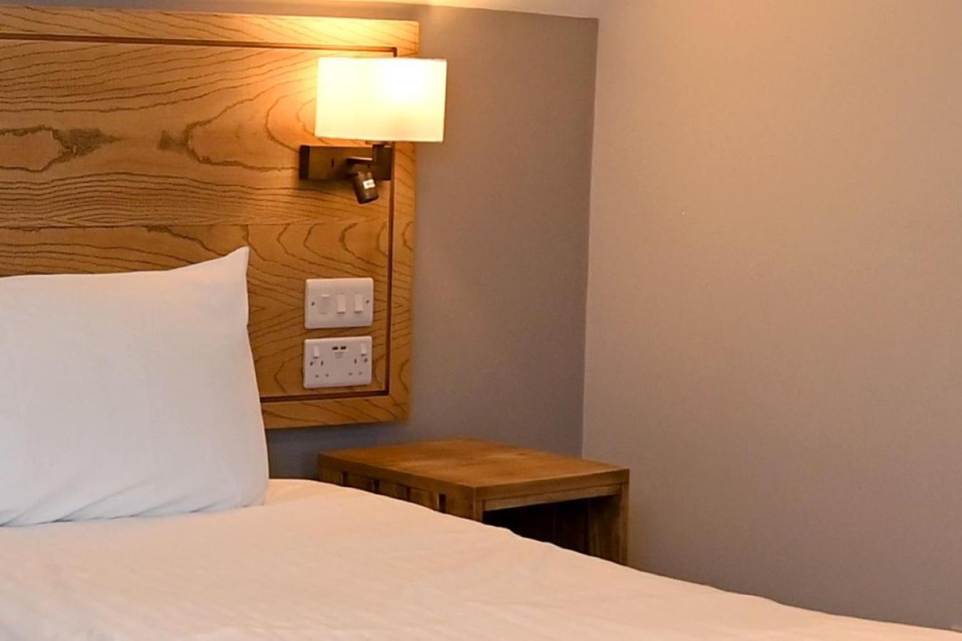 Swan, Thatcham By Marston'S Inns 외부 사진