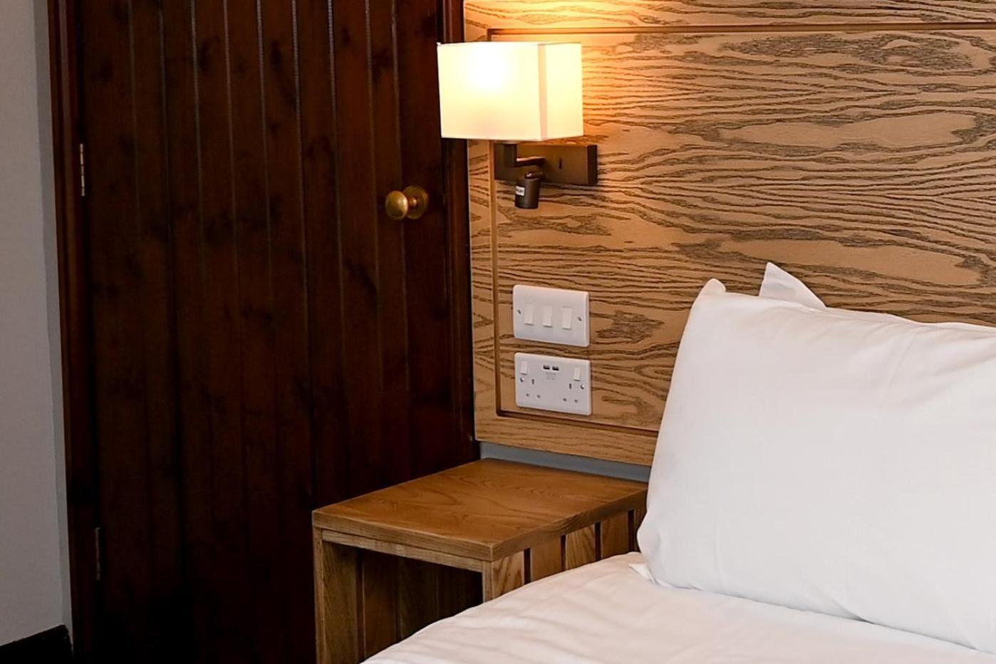 Swan, Thatcham By Marston'S Inns 외부 사진